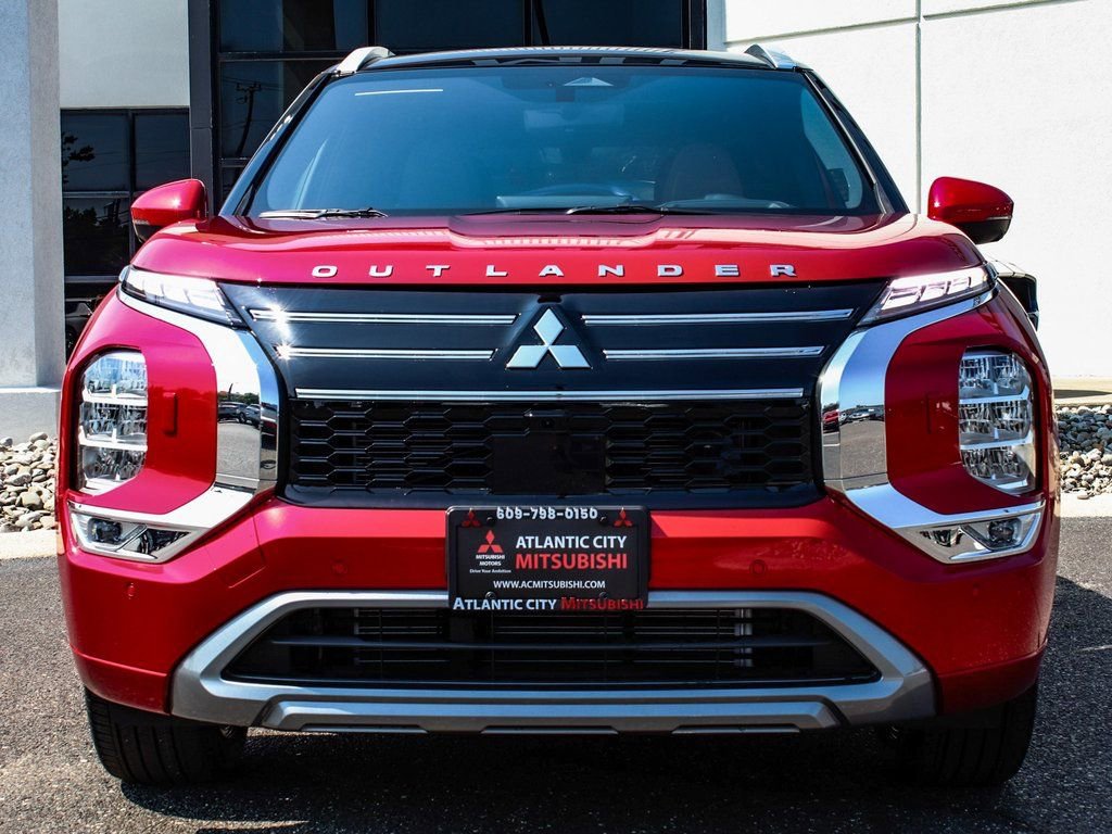 New 2025 Mitsubishi Outlander SEL image 2