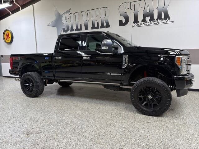 Used 2017 Ford F250 Platinum w/ Platinum Ultimate Package AWD/4WD image 33