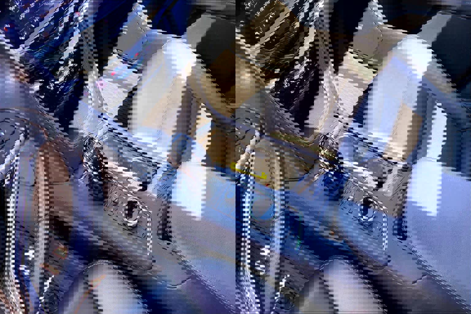 Used 2020 Cadillac XT6 Premium Luxury image 17