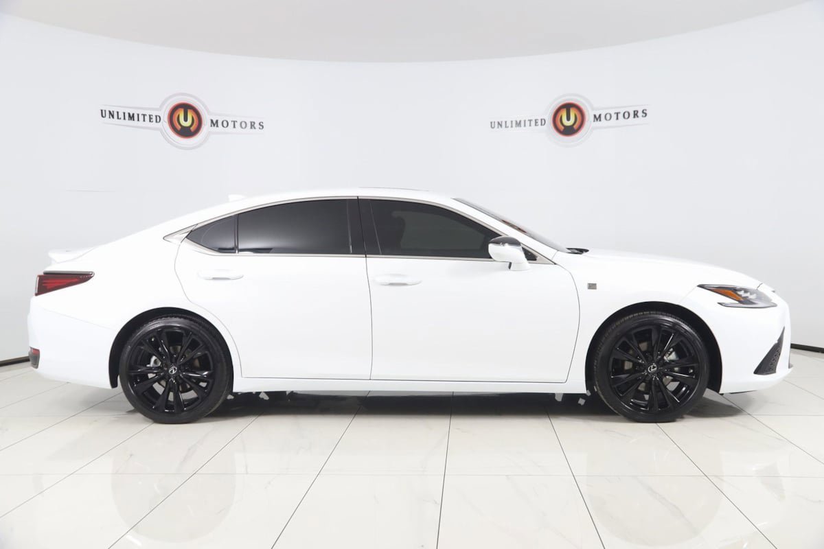 Used 2025 Lexus ES 300h F Sport w/ Accessory Package (Z1) image 2
