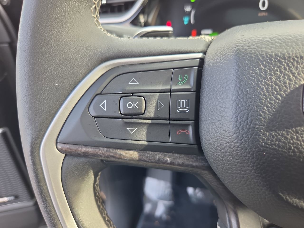 Used 2022 Jeep Grand Cherokee Limited 4xe w/ Luxury Tech Group II image 33