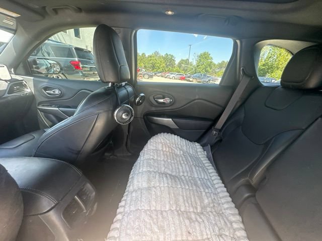Used 2020 Jeep Cherokee High Altitude AWD/4WD image 32