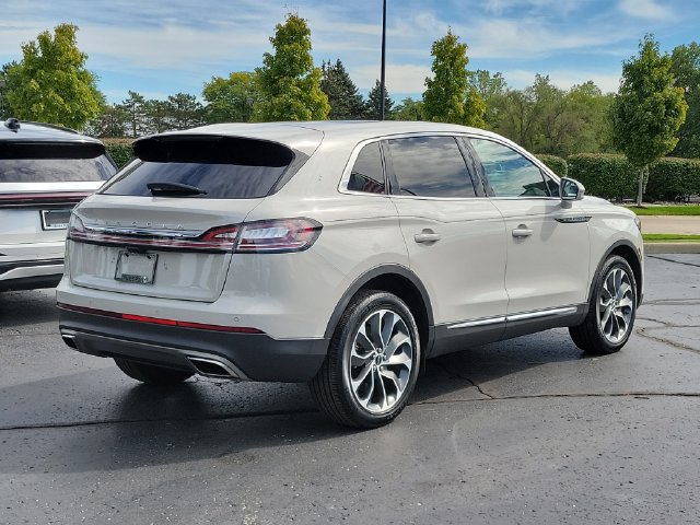 Certified 2023 Lincoln Nautilus Reserve AWD/4WD image 4