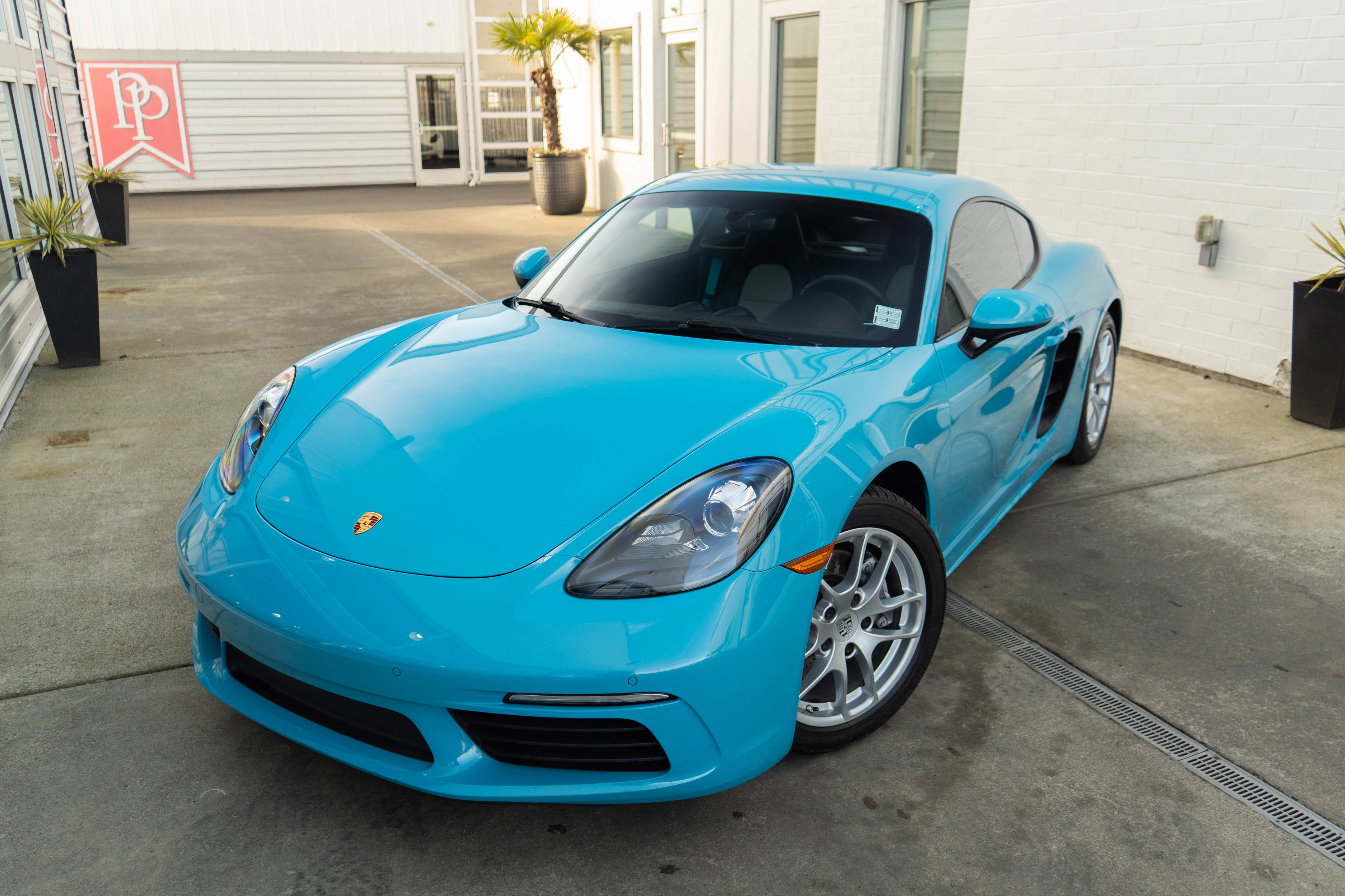 Used 2020 Porsche 718 Cayman image 3