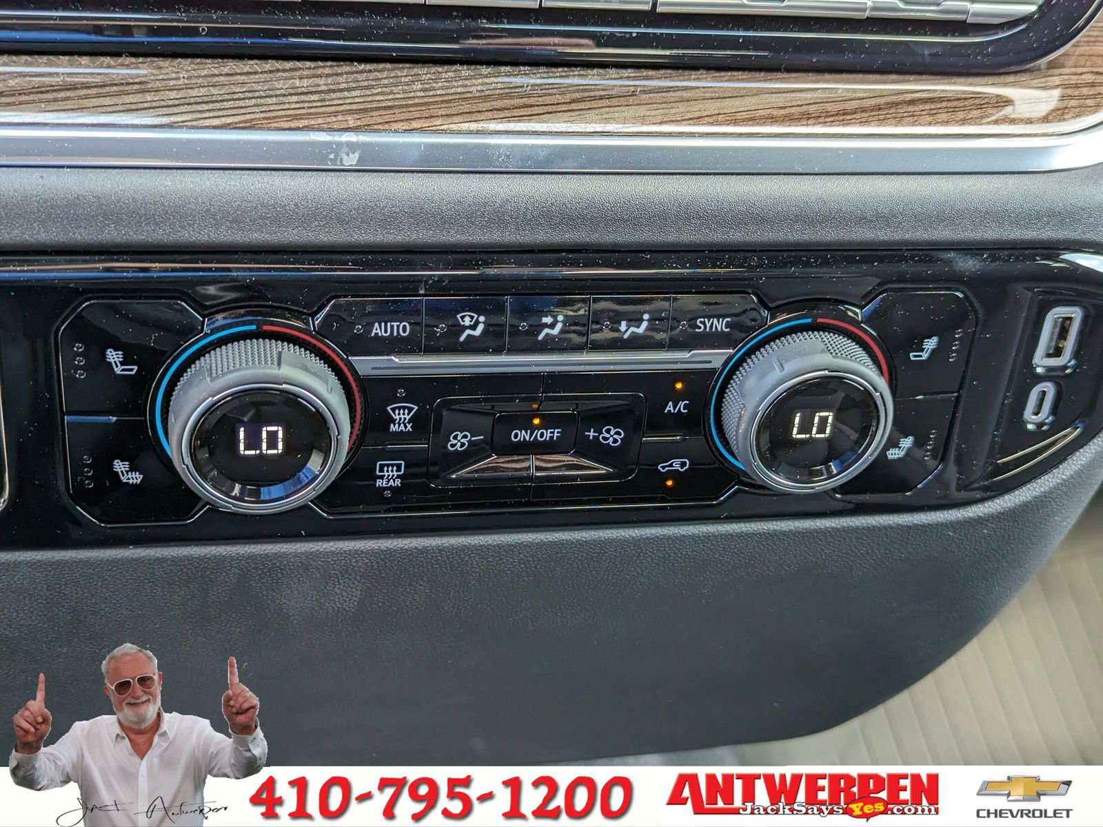 Certified 2024 Chevrolet Silverado 1500 RST w/ Z71 Off-Road Package image 26