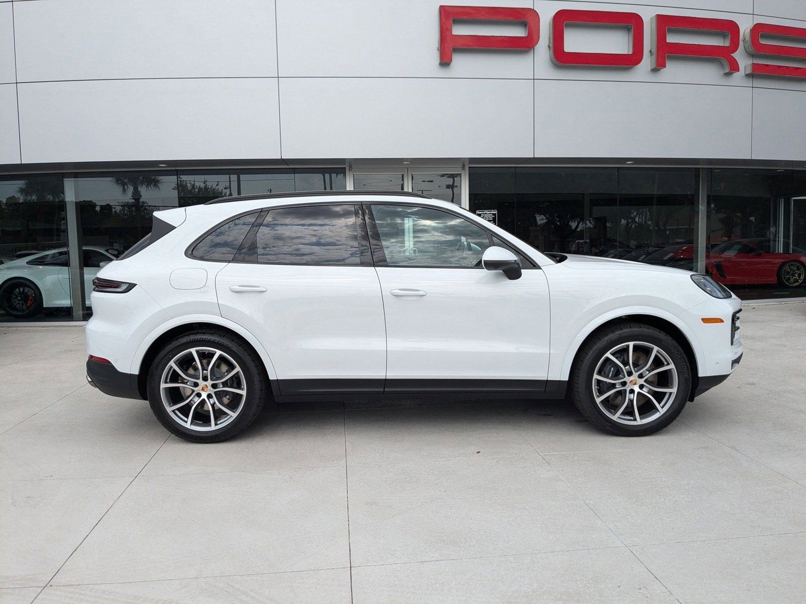 Certified 2025 Porsche Cayenne image 8
