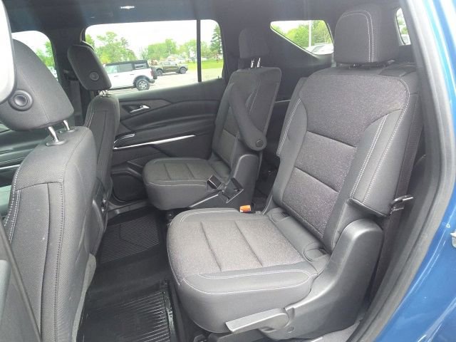 Used 2024 Chevrolet Traverse LT w/ LPO, Floor Liner Package FWD image 18