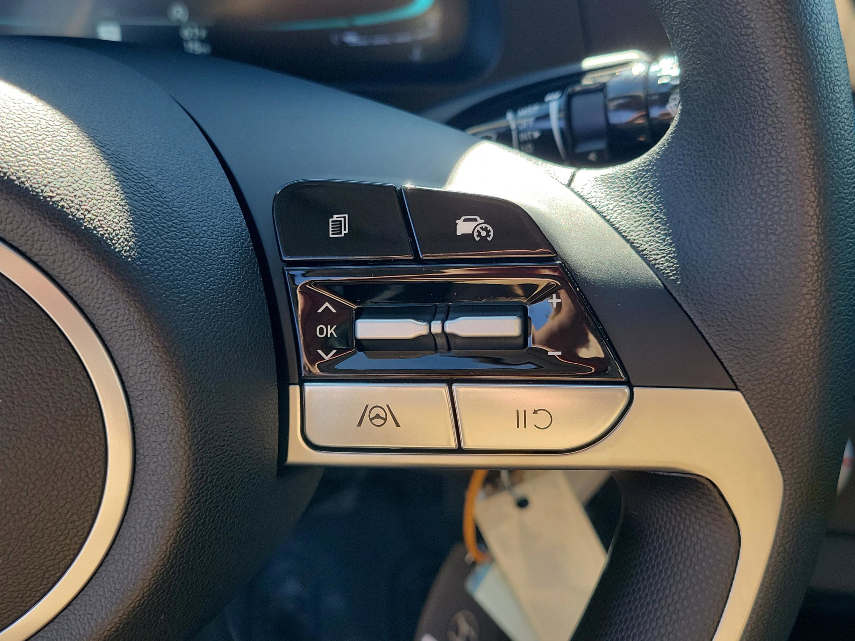 New 2026 Hyundai Elantra SE image 24