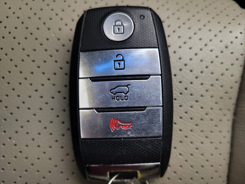 Used 2018 Kia Sorento EX image 32