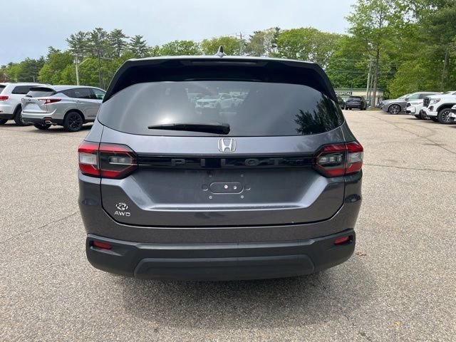Used 2023 Honda Pilot LX image 4