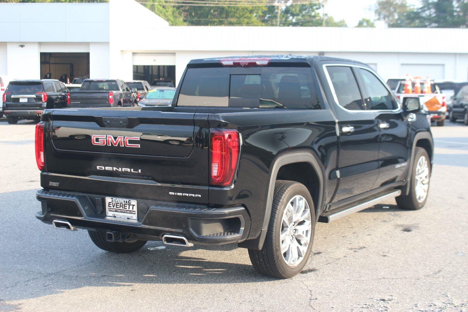 Used 2025 GMC Sierra 1500 Denali w/ Denali Reserve Package AWD/4WD image 6
