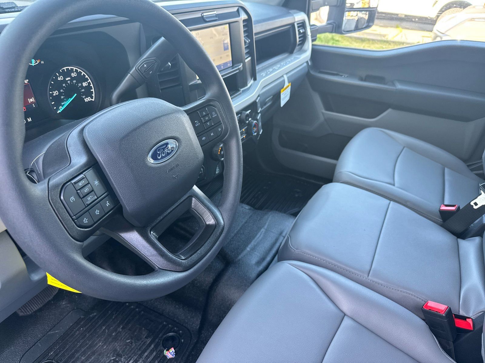 New 2026 Ford F350 XL w/ XL Chrome Package image 9