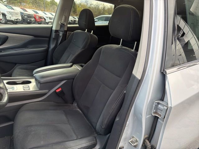 Used 2018 Nissan Murano SV w/ Premium Package image 19