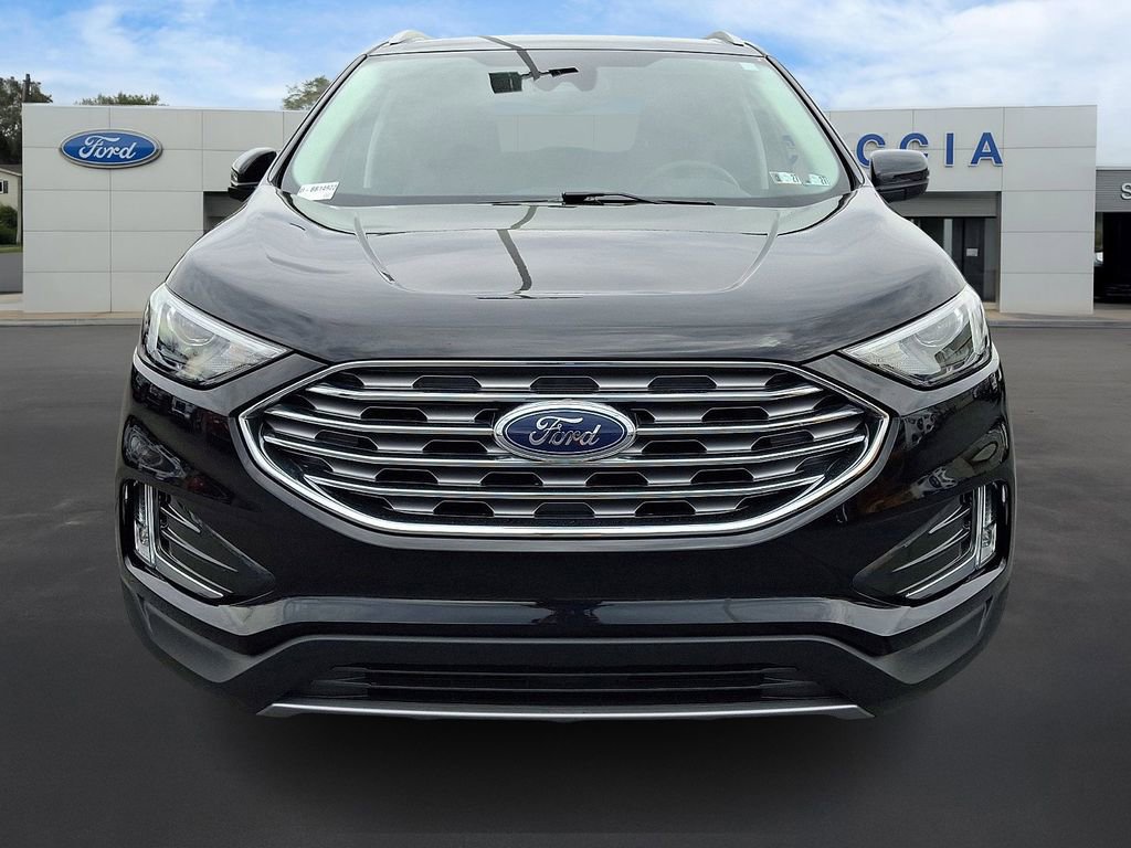 Certified 2022 Ford Edge SEL w/ Convenience Package image 2