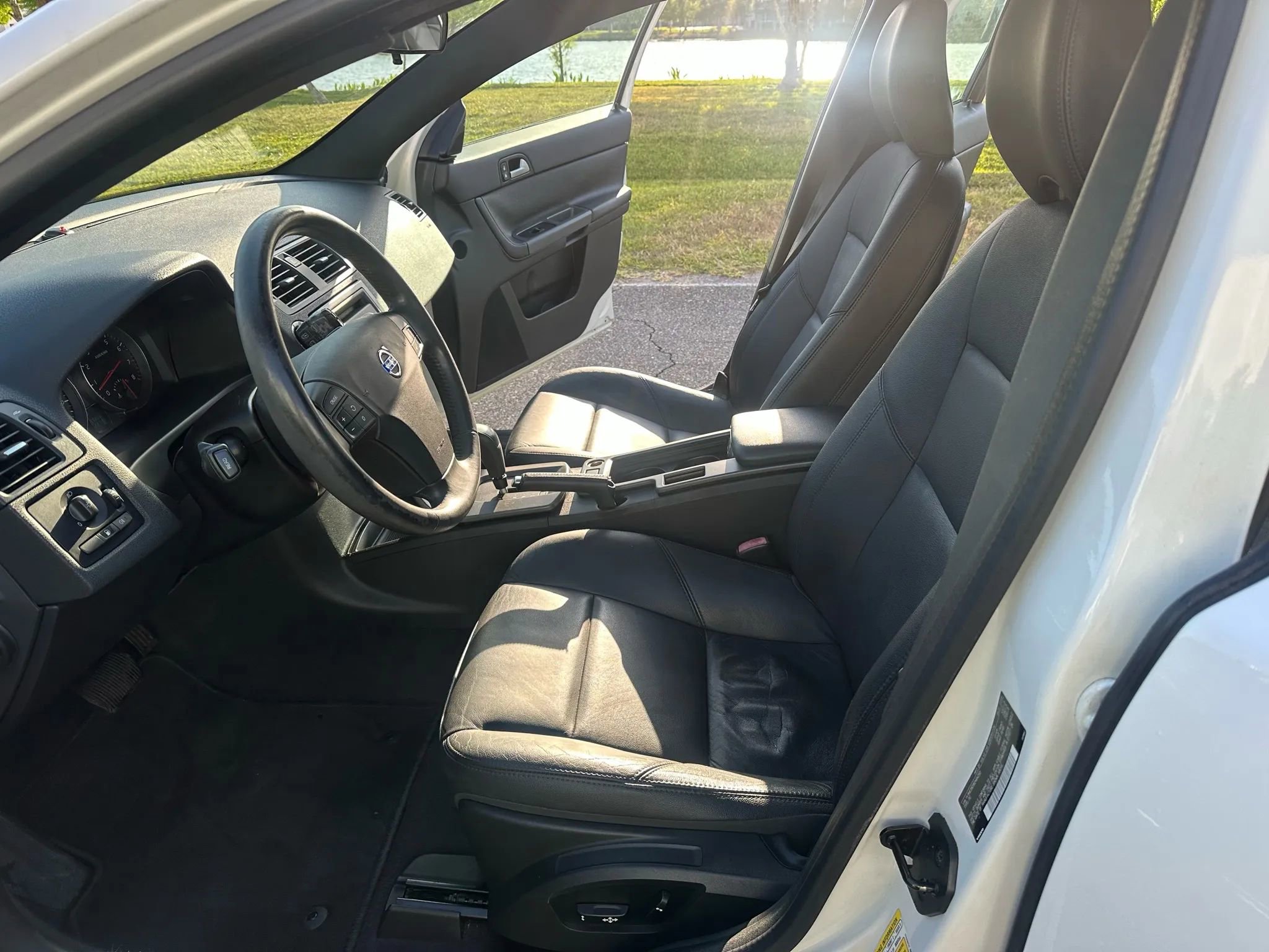 Used 2009 Volvo S40 2.4i image 13