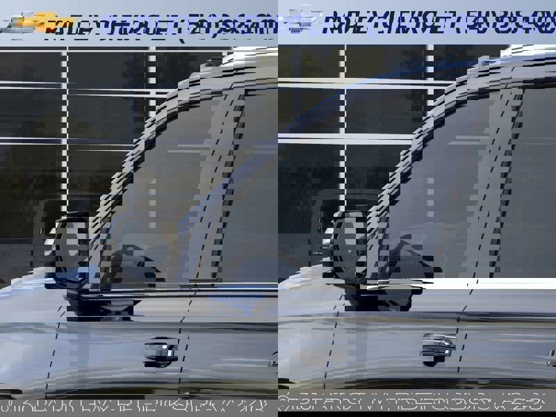 New 2025 Chevrolet Suburban Premier image 12