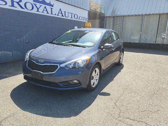 Used 2016 Kia Forte LX FWD image 2