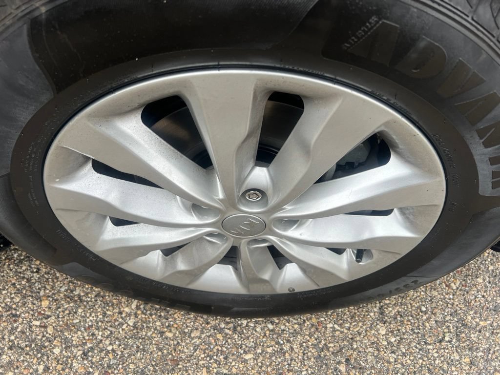 Used 2017 Kia Sedona EX FWD image 38