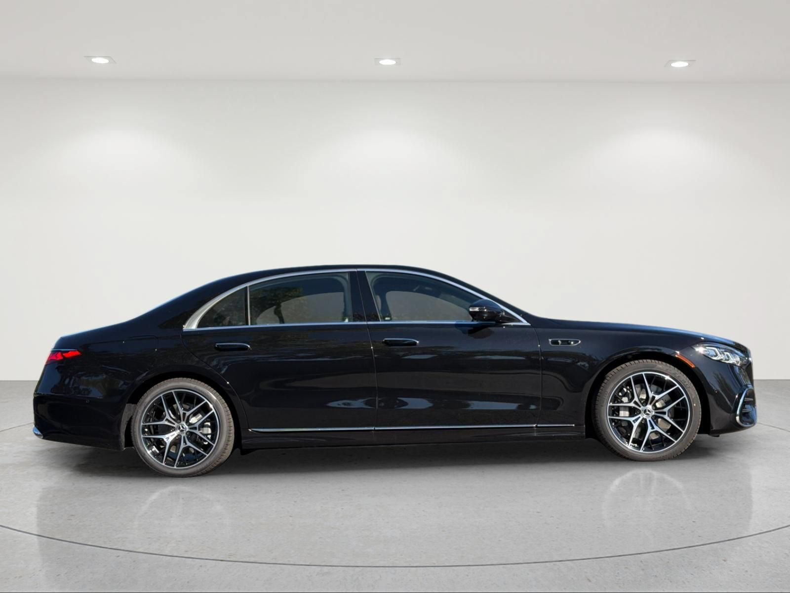 New 2027 Mercedes-Benz S 580 4MATIC Sedan image 6