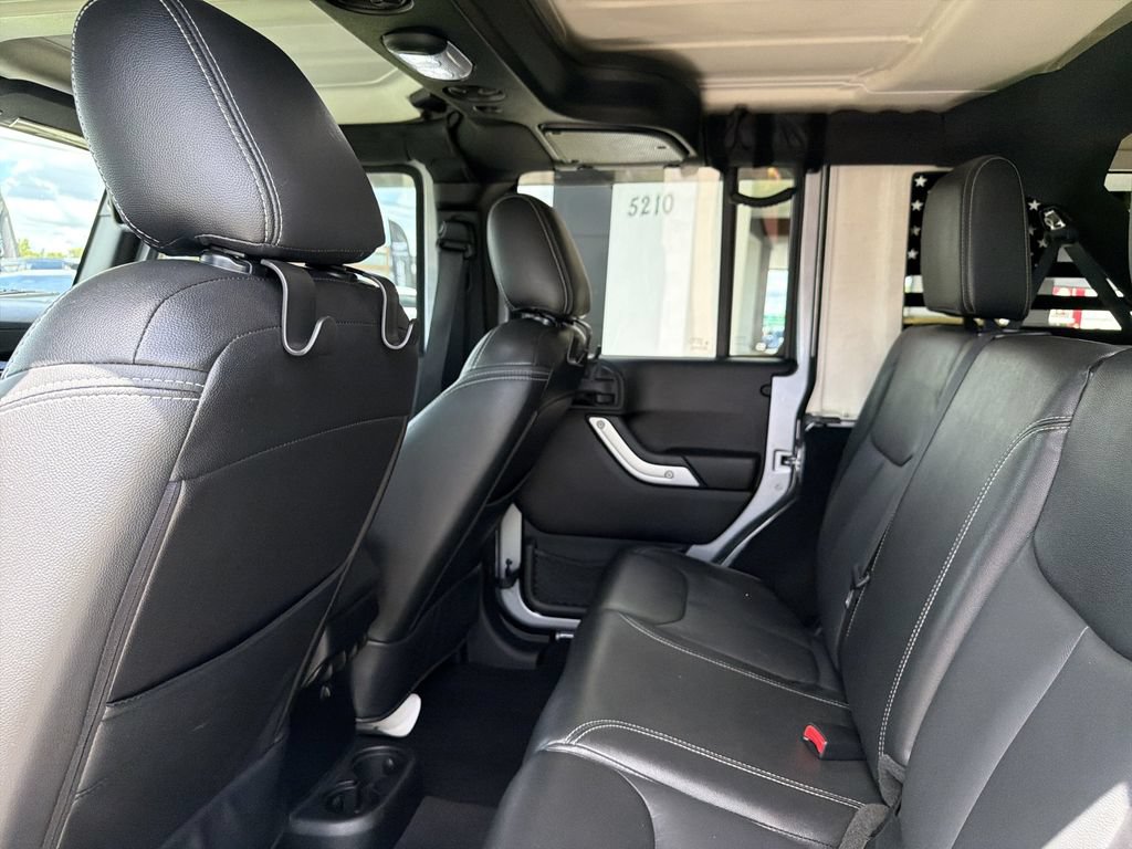 Used 2016 Jeep Wrangler Unlimited Sahara AWD/4WD image 20