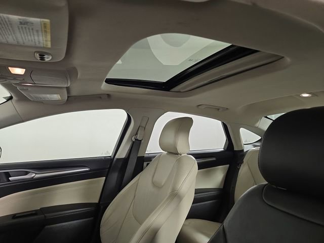 Used 2015 Ford Fusion Titanium image 33