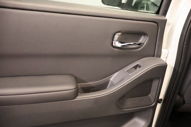 New 2025 Nissan Frontier SV image 22