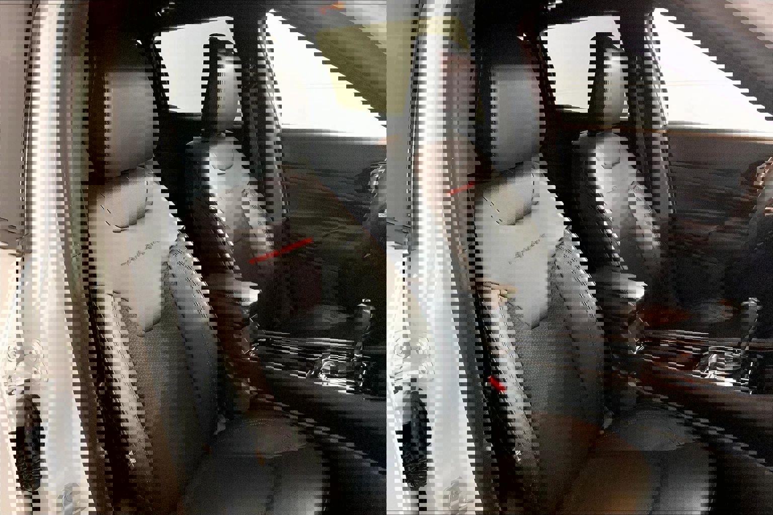 Used 2024 Jeep Compass Trailhawk image 7