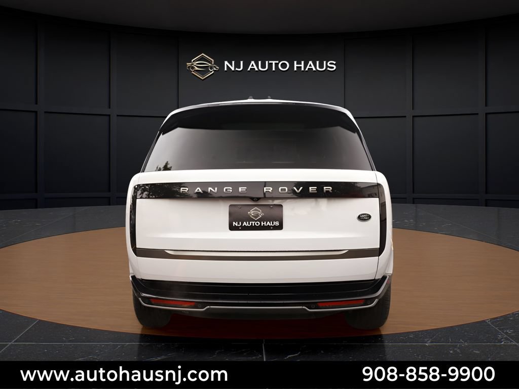 Used 2023 Land Rover Range Rover SE AWD/4WD image 12