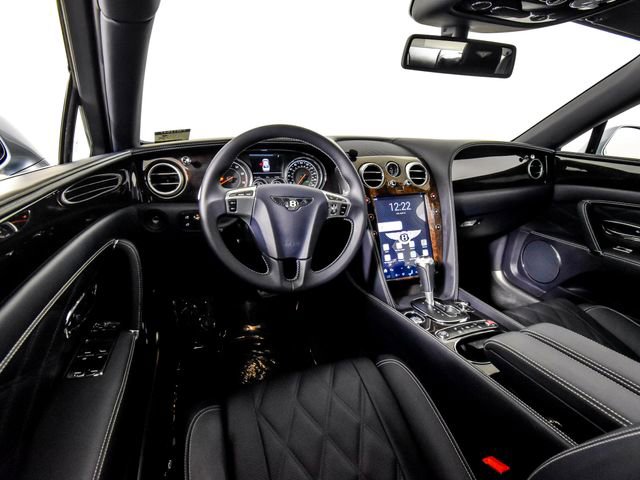 Used 2016 Bentley Flying Spur W12 image 24
