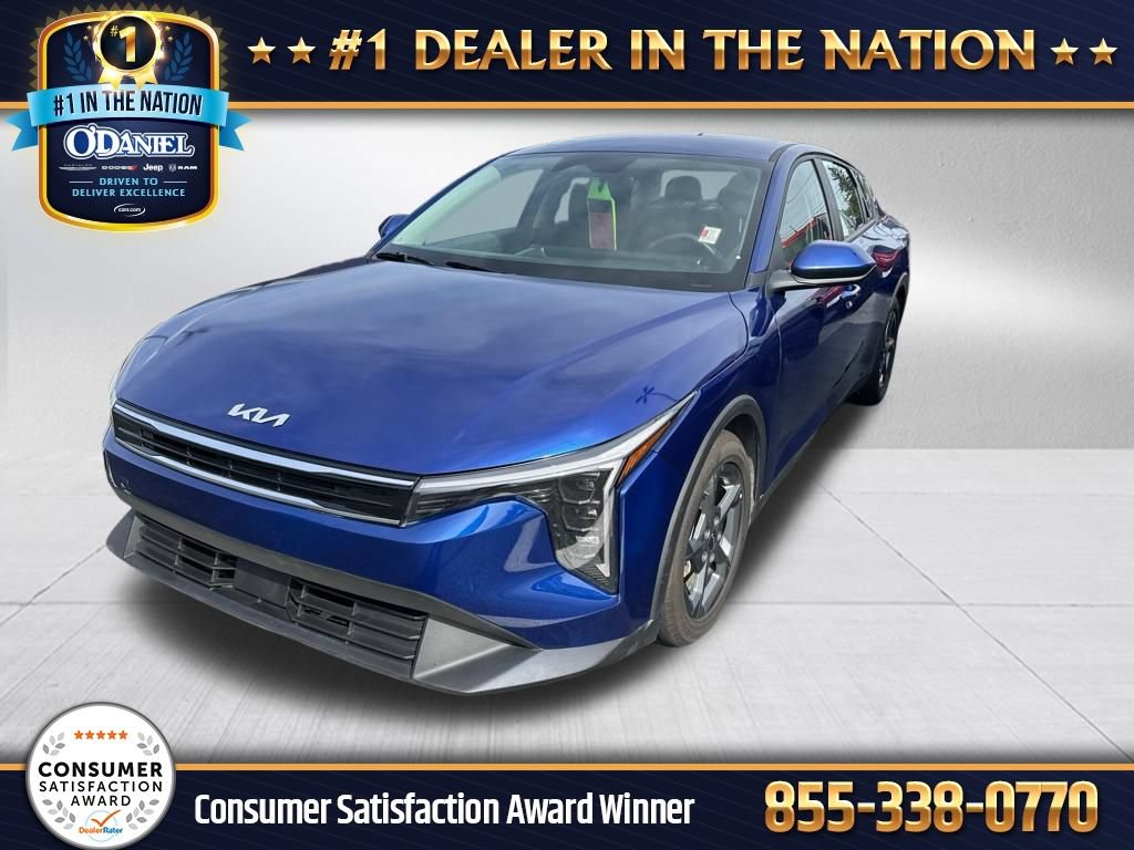 Used 2025 Kia K4 FWD image 1