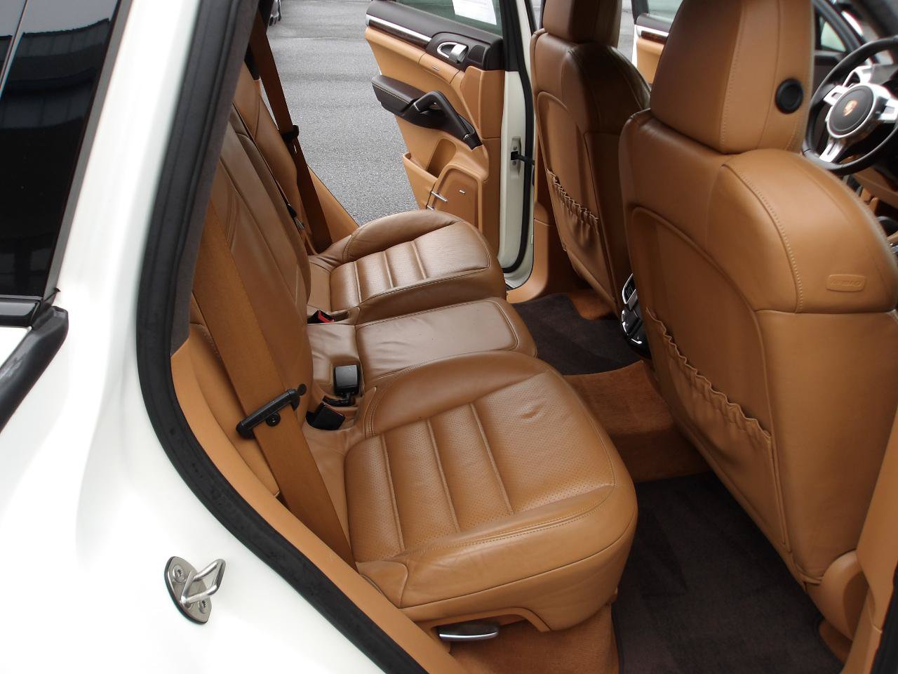 Used 2012 Porsche Cayenne Turbo AWD/4WD image 12