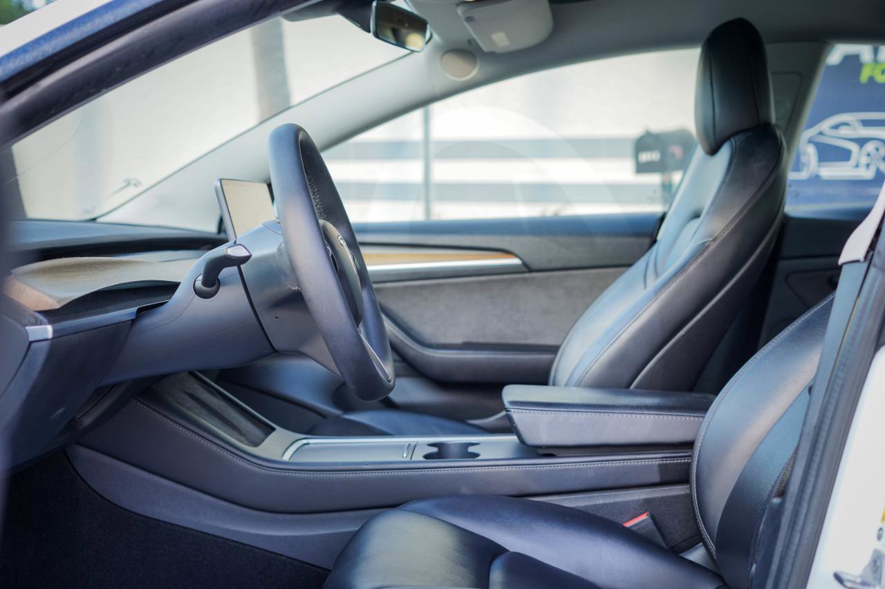 Used 2021 Tesla Model 3 Standard Range Plus RWD image 6