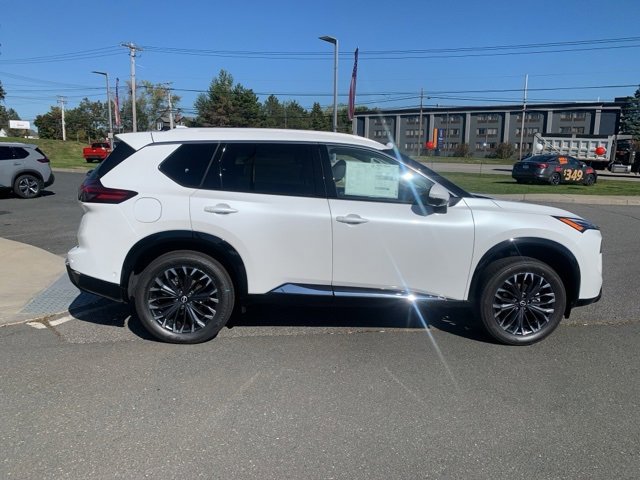 New 2026 Nissan Rogue Platinum image 8