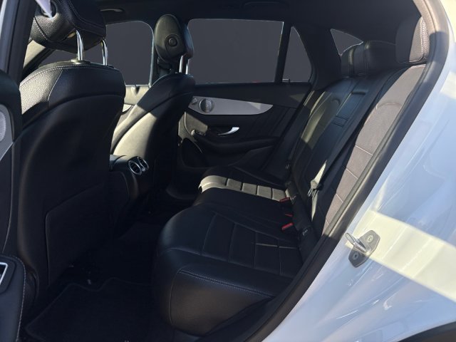 Used 2020 Mercedes-Benz GLC 300 4MATIC image 13
