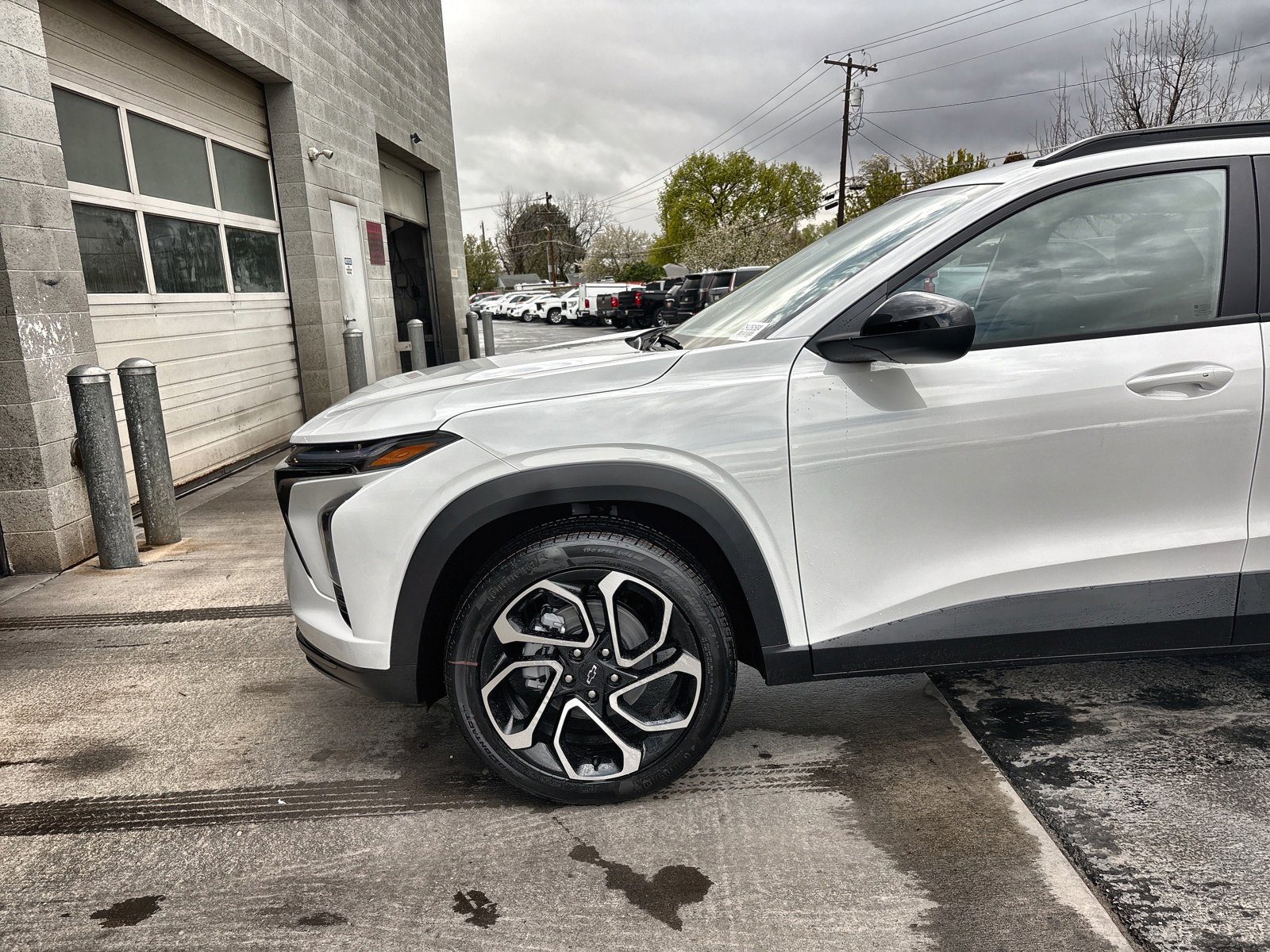 New 2026 Chevrolet Trax RS w/ Sunroof Package FWD image 17