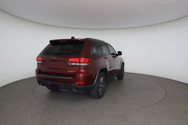 Used 2017 Jeep Grand Cherokee Trailhawk w/ Trailhawk Luxury Group AWD/4WD image 17