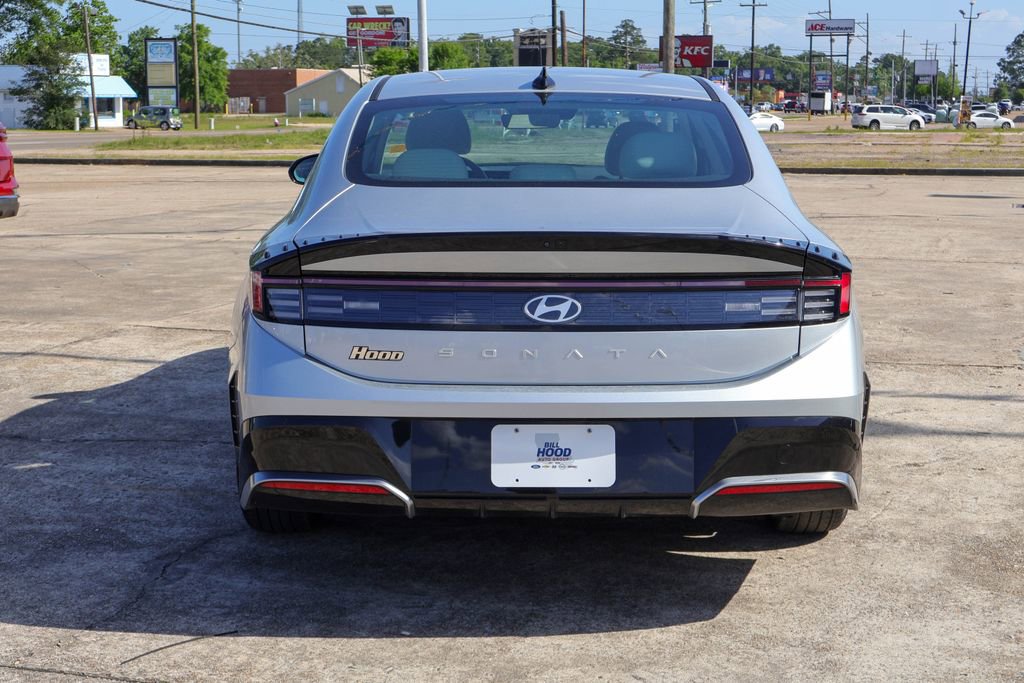 Used 2025 Hyundai Sonata SEL FWD image 20