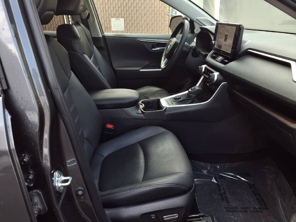Used 2024 Toyota RAV4 Limited w/ Advanced Technology Package AWD/4WD image 39