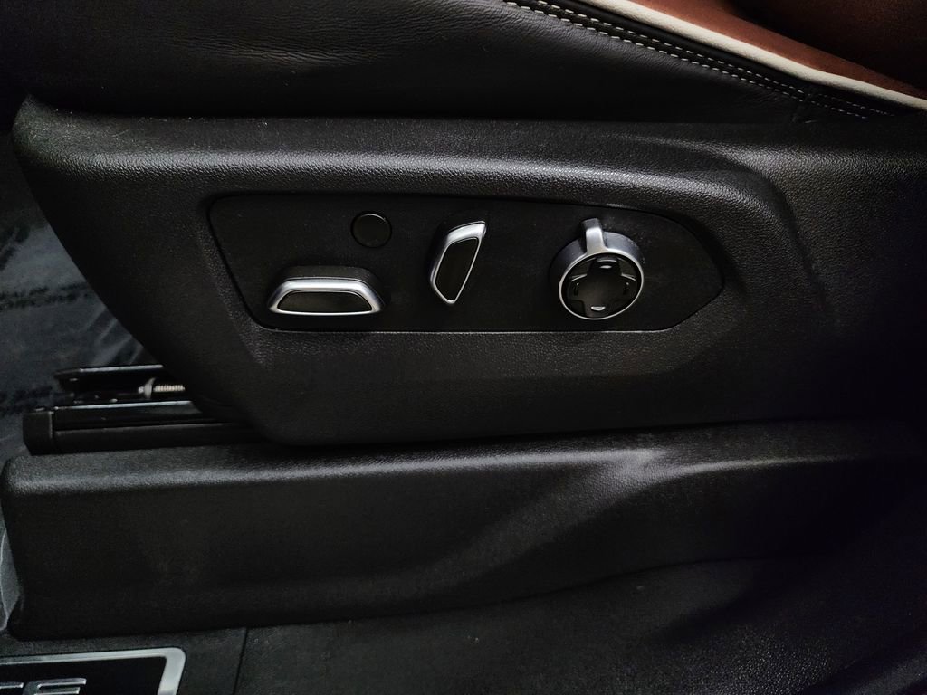 Used 2025 GMC Sierra 1500 Denali Ultimate image 13