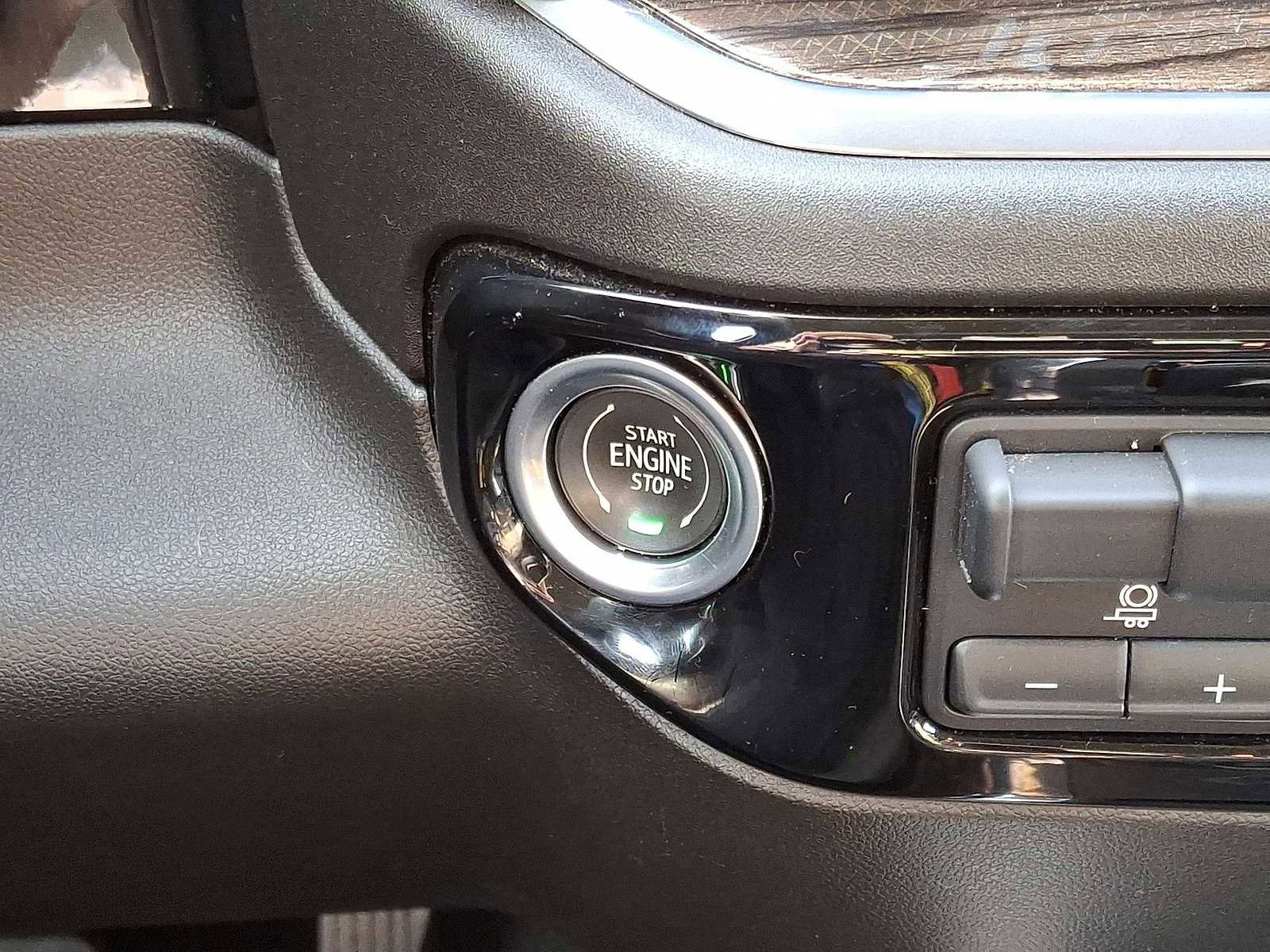 Used 2024 Chevrolet Silverado 1500 RST w/ Convenience Package II image 22