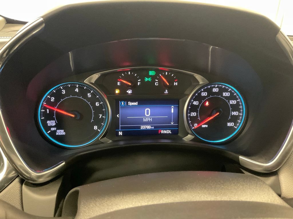 Used 2023 Chevrolet Equinox LT w/ Driver Convenience Package AWD/4WD image 2