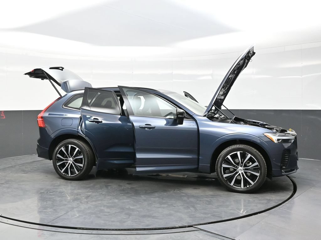 Used 2024 Volvo XC60 B5 Plus w/ Protection Package Premier AWD/4WD image 42
