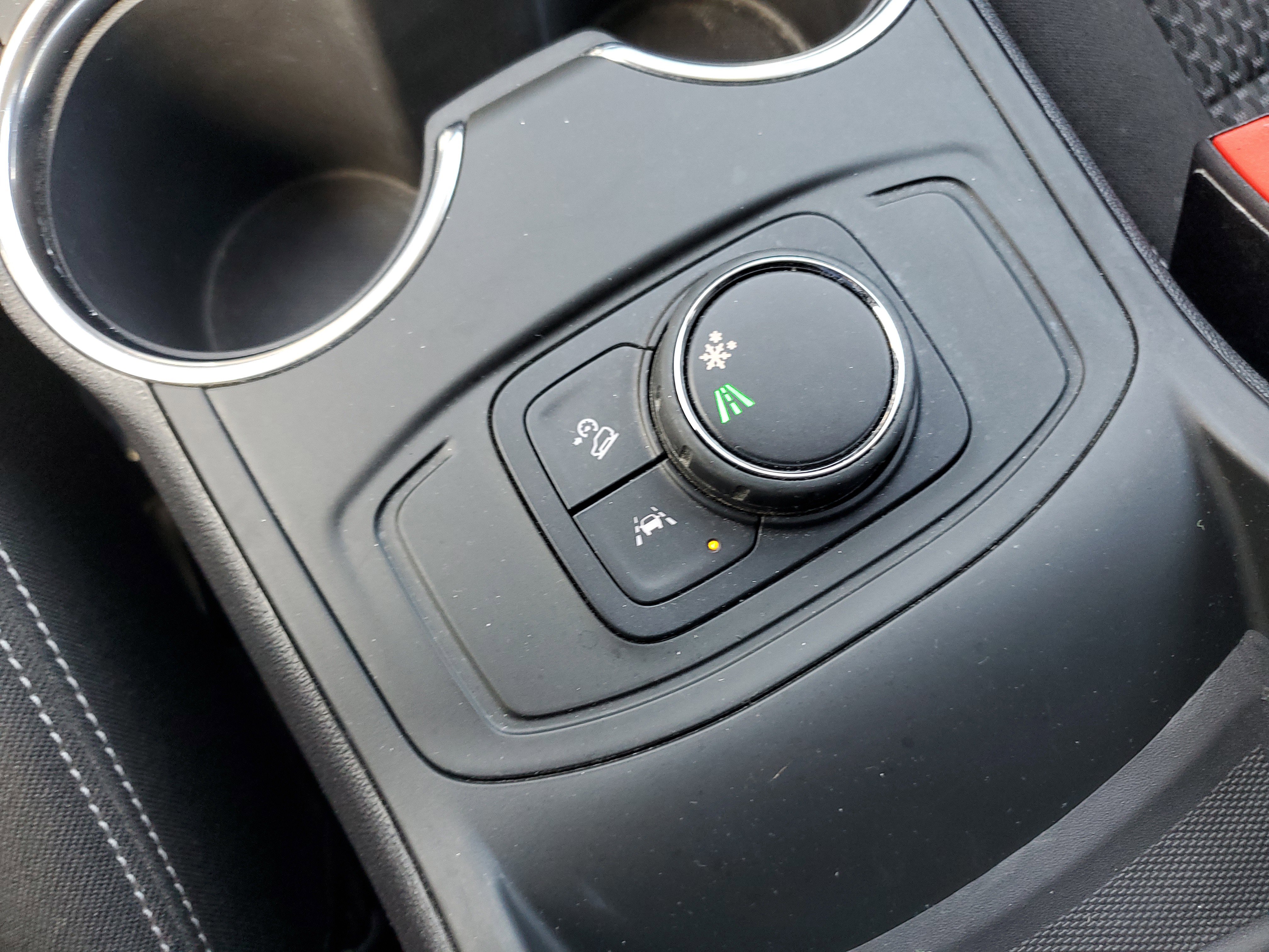 Used 2022 GMC Terrain SLE image 27