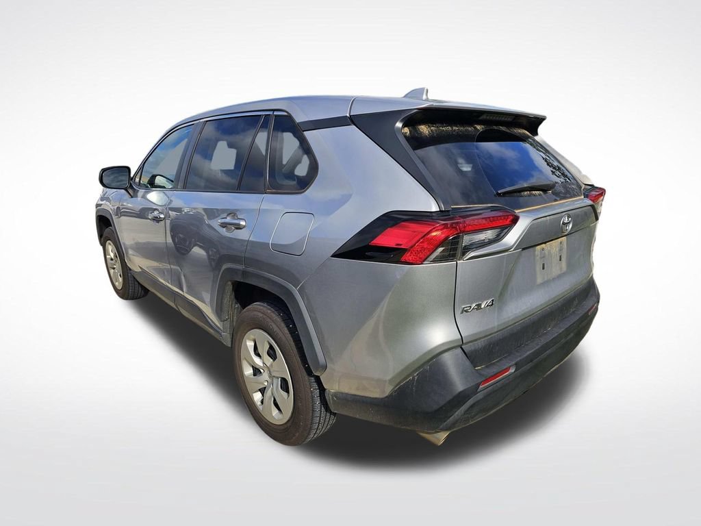 Used 2023 Toyota RAV4 LE FWD image 13