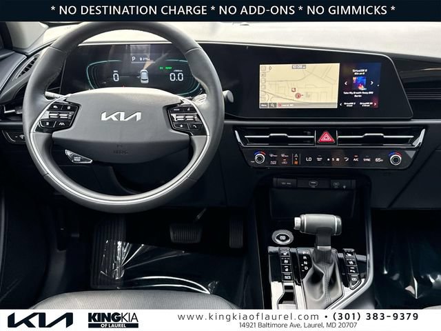 Used 2025 Kia Niro FWD image 2