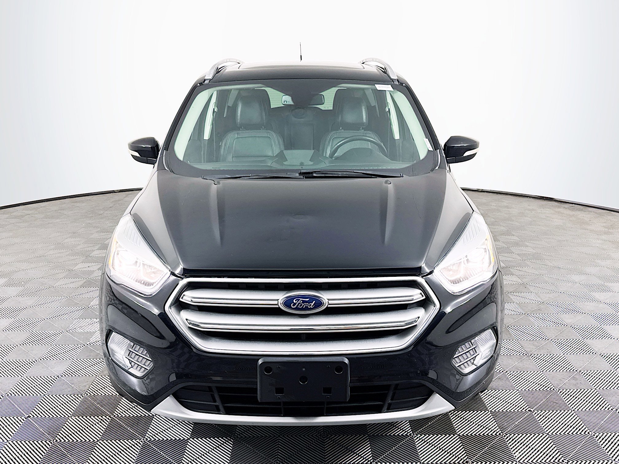 Used 2017 Ford Escape Titanium FWD image 2