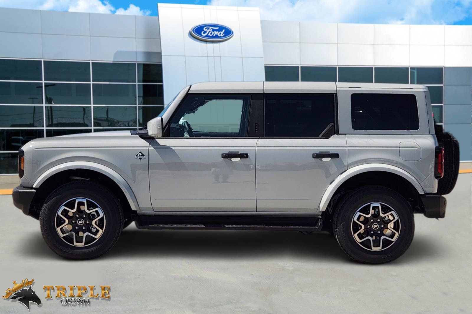 New 2026 Ford Bronco Outer Banks AWD/4WD image 3