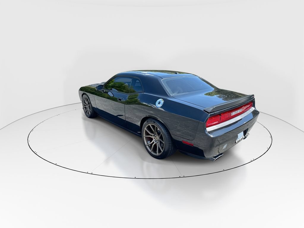 Used 2010 Dodge Challenger SRT8 RWD image 6