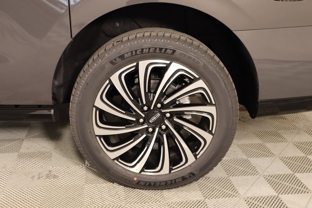 New 2025 Lincoln Navigator L Black Label image 21