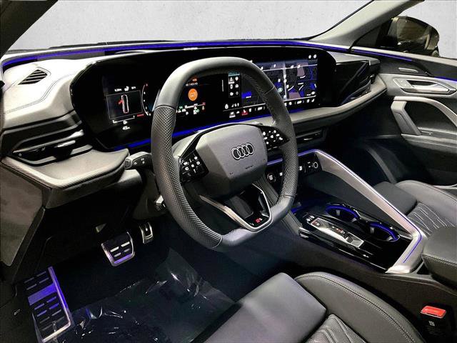 Used 2025 Audi SQ5 Premium Plus image 14
